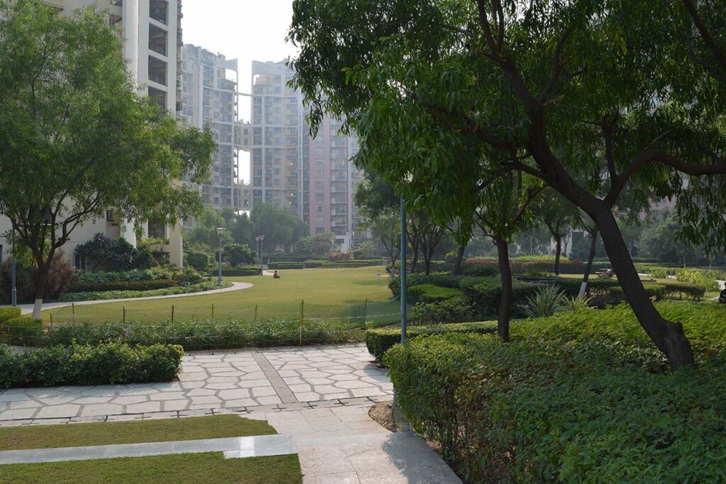 Urban TOD residential park